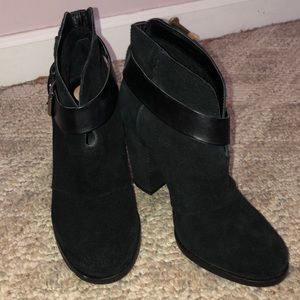 Jessica Simpson Shoes - Black Pumps Jessica Simpson Shoes - Black Pumps